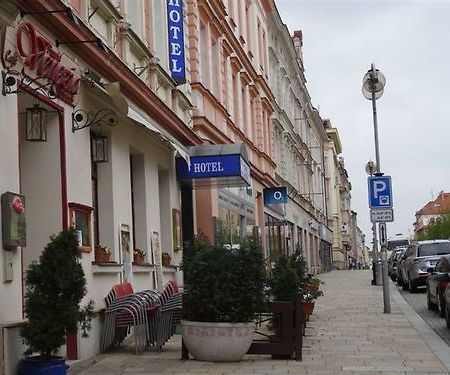 Hotel Tábor Buitenkant foto