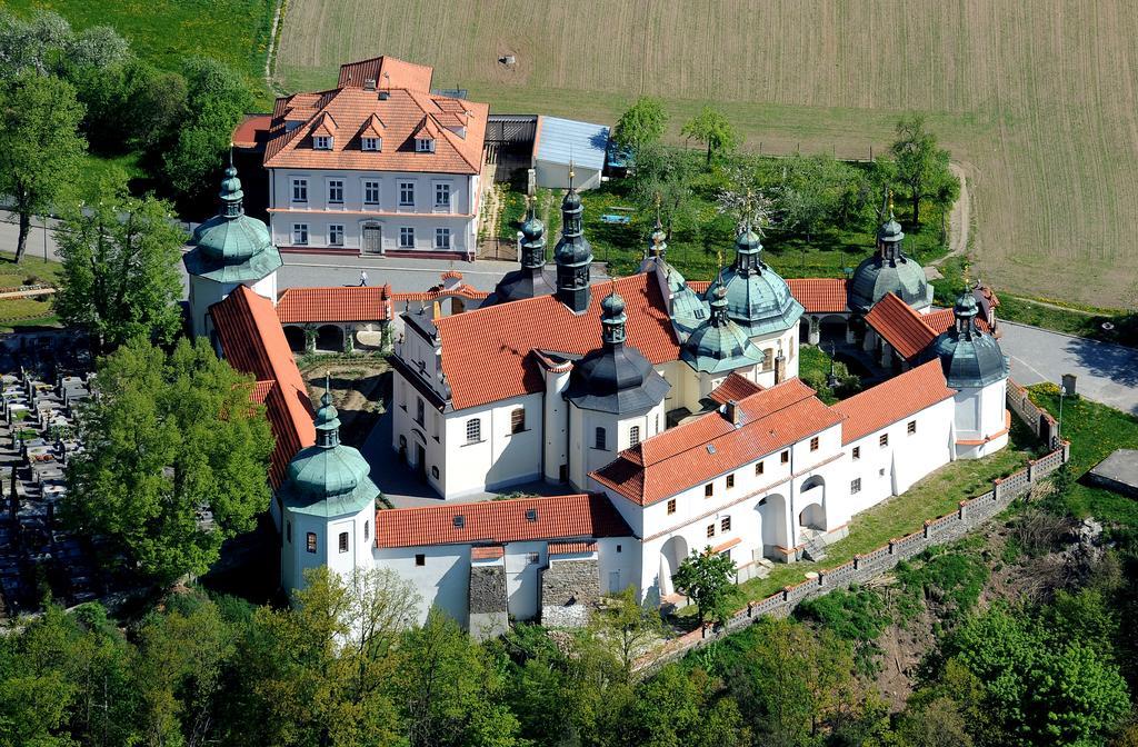 Hotel Tábor Buitenkant foto