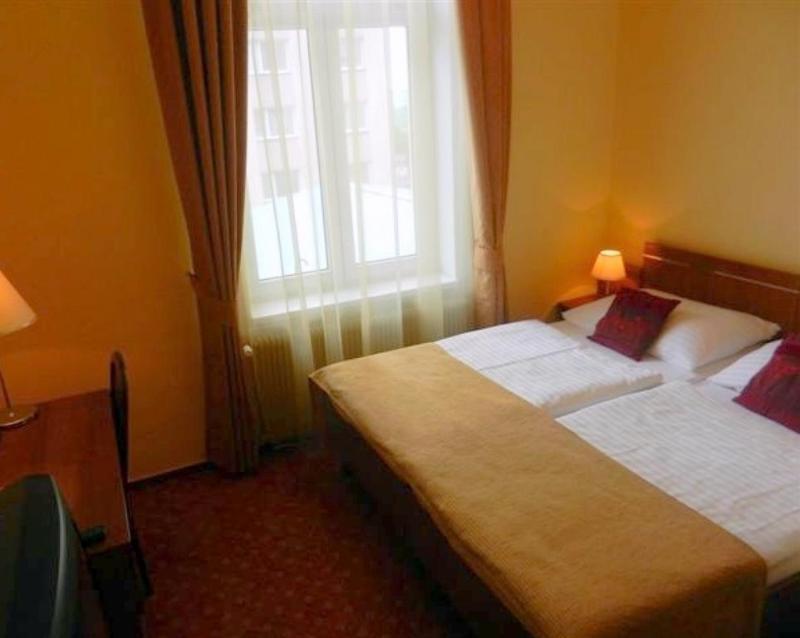 Hotel Tábor Buitenkant foto